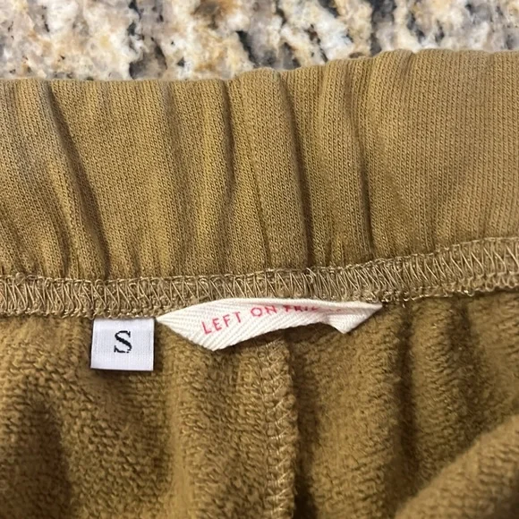 Left On Friday Homerun Sweatsuit NWOT Sz S/M - Picture 10 of 11